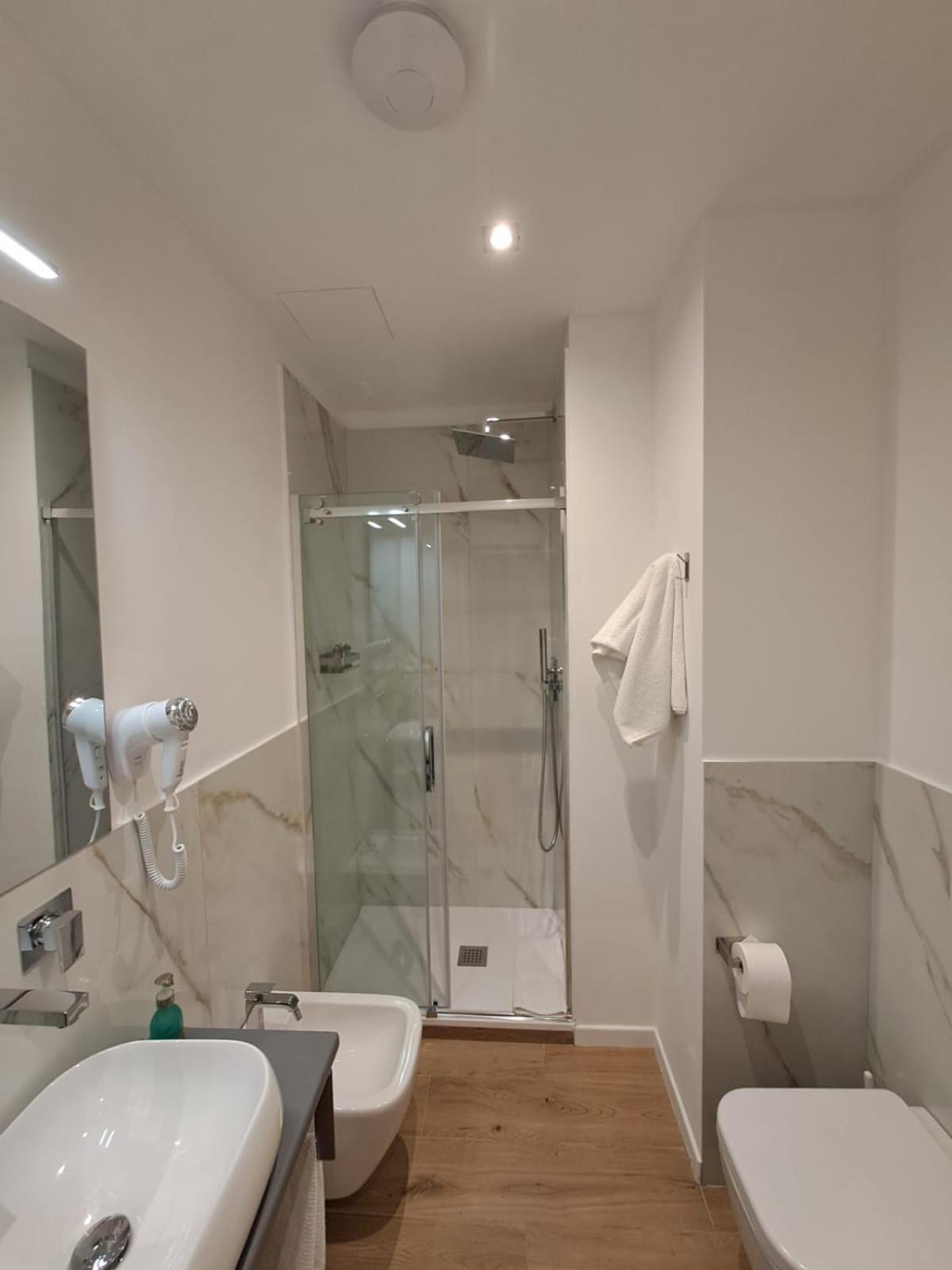 Keizna Rooms Чезена Экстерьер фото
