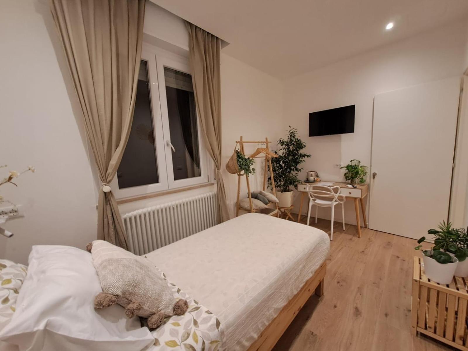 Keizna Rooms Чезена Экстерьер фото